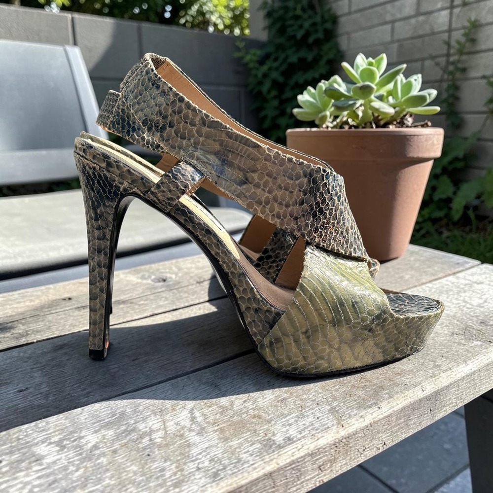 Mob Wife Indie Snakeskin Platform Sandals Diane von Furstenberg 9Mā Grey Green